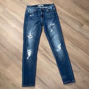 Stretchy ripped jeans